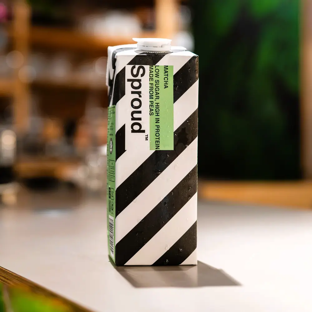 Sproud Matcha napój roślinny z żółtego grochu 1L - Image 4